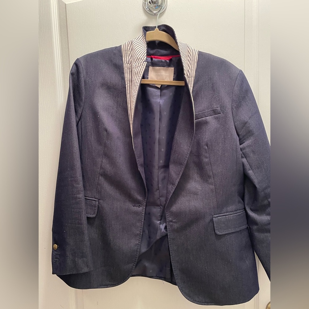 Banana Republic Navy Blazer with Pinstripe Collar